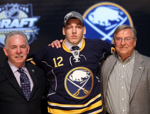Girgensons NHL „draftā” pārspēj Ozoliņu