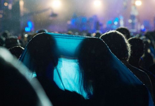 POSITIVUS IZZIŅO VISUS APSTIPRINĀTOS GALVENO SKATUVJU MĀKSLINIEKUS