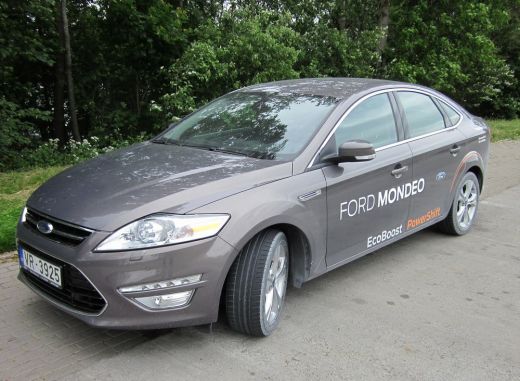 Tests: Limuzīna cienīgi ar „Ford Mondeo EcoBoost”
