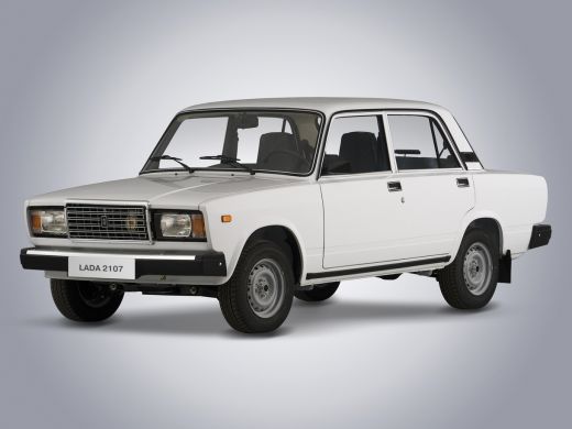 „Top Gear” vadītājs uzjautrinās par „VAZ-2107” ēras beigām