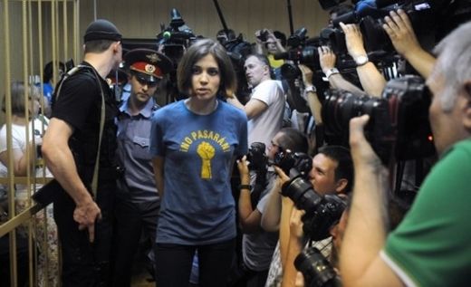 Parlaments: spriedums Pussy Riot  lietā ir Krievijas tiesu sistēmas izmantošana politiskiem mērķiem