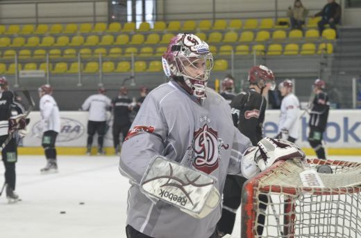 „Dinamo” izsēj trīs vārtu pārsvaru un zaudē trešo maču pēc kārtas