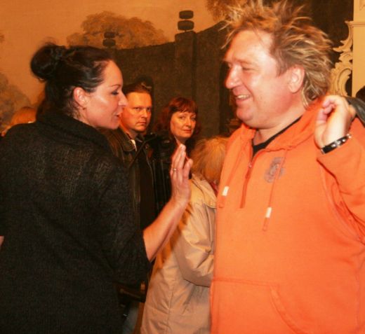 PAPARACI FOTO: Lingam jauna mīļākā, simpātiska aktrise