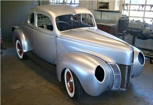 Atgriežas leģendārā „1940 Ford Coupe” virsbūve