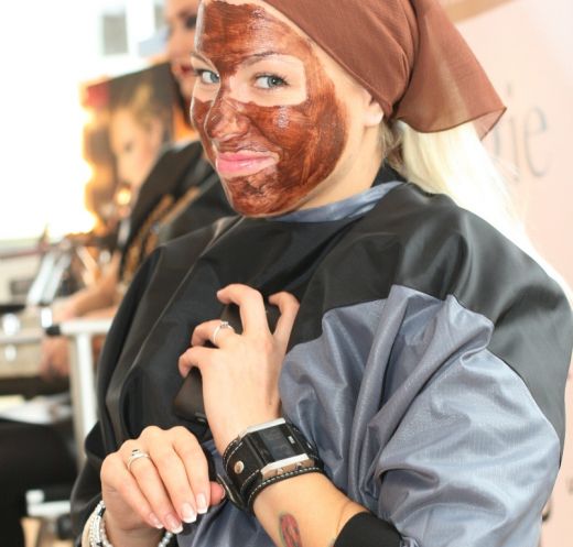 FOTO: LieneCandy šokolādē kļūst par izstādes Baltic Beauty 2012 seju