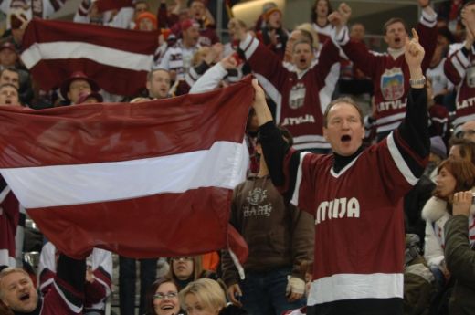 Saeimas sporta apakškomisija: hokeja federācijai ar naudu jārīkojas prātīgāk