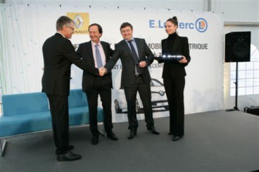 „E. Leclerc” un „Renault” turpina sadarbību