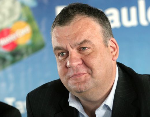 Par kulakā sišanu un ministru, kas lien tūplī... Valsts galvenā sociologa spārnotās frāzes 