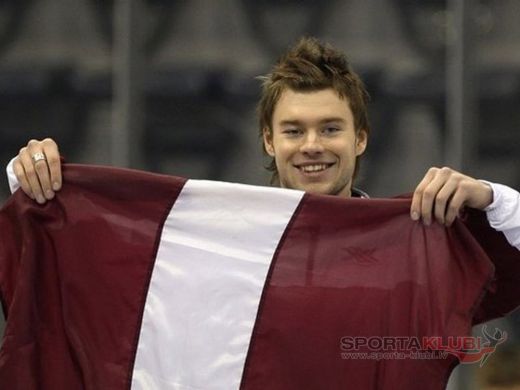 Silovs izcīna ceturto vietu 1000 metros B grupā