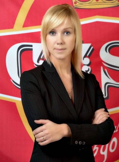 JAUNS MĪLAS DAUDZSTŪRIS: Zatlera sieva laidusi pa kreisi ar pazīstamas žurnālistes vīru