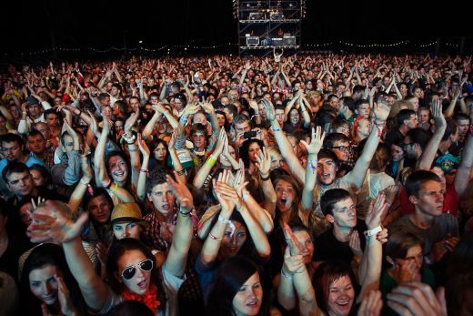 Zināmi POSITIVUS FESTIVĀLA galveno mākslinieku uzstāšanās laiki