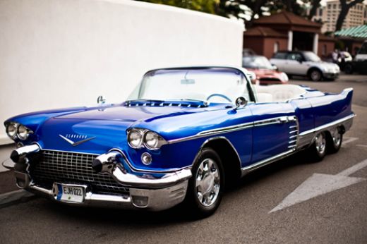 Pasaulē retro automobiļi kļūst par arvien pievilcīgāku investīciju objektu