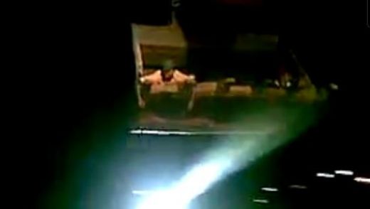 VIDEO: Kā ogļrači izklaidējas nakts maiņā?