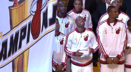 Video: NBA regulārā sezona ir sākusies! Aizvadītās nakts TOP 10 skaistākās epizodes