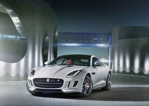 VIDEO: Jaguar  beidzot prezentējusi jauno  F-TYPE modeļa kupeju