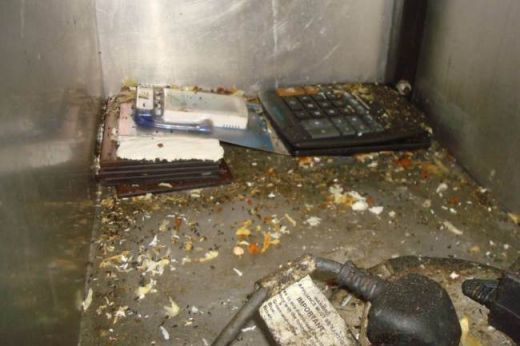Šausmu FOTO: Šis ir Baiļu faktora cienīgs ātrās ēdināšanas restorāns