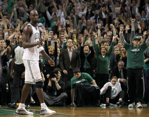 „Celtics” un „76ers” iekļūst nākamajā kārtā