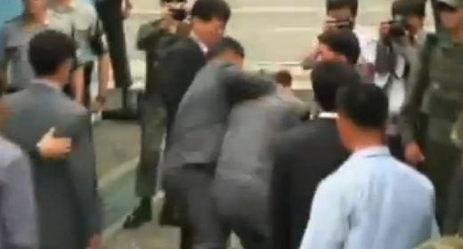 VIDEO: Vai zinājāt, kas notiek, kad tiek neatļauti šķērsota Ziemeļkorejas robeža