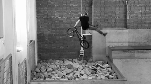Mūziķis Gacho Arēna Rīga, izpildīs trikus ar savu BMX