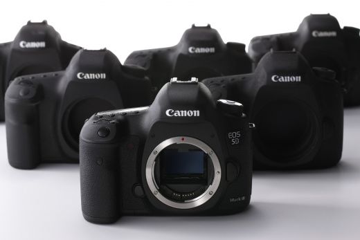 Deviņi Canon produktu dizaini ieguvuši iF dizaina balvu