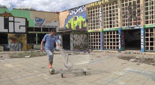 Lielisks VIDEO: Slavenais franču komiķis Remijs Gailards ir gatavs Pasaules kausam futbolā