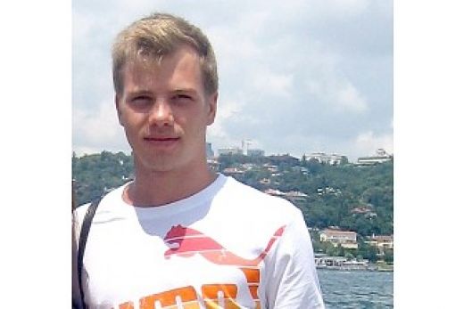 Bezvēsts pazudis jaunietis - IESAKĀM UN PALĪDZAM ĢIMENEI ATRAST EMĪLU