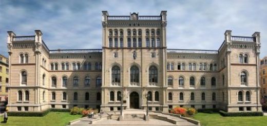 Andris Piebalgs apmeklē Latvijas Universitāti un vienojas par vieslekciju cikla organizēšanu
