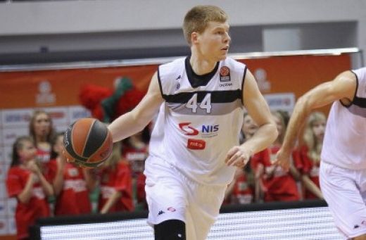 Dāvja Bertāna pēdējo sekunžu metiens izpelnās ACB līgas uzmanību - VIDEO