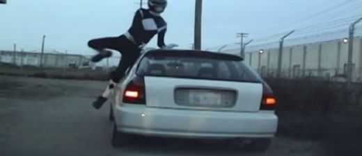 VIDEO: Policists domāja, ka tā būs vienkārša šofera pārbaude, taču viņi maldījās