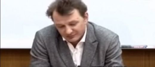 VIDEO: Populārs Krievijas aktieris piekauj sievu līdz komai