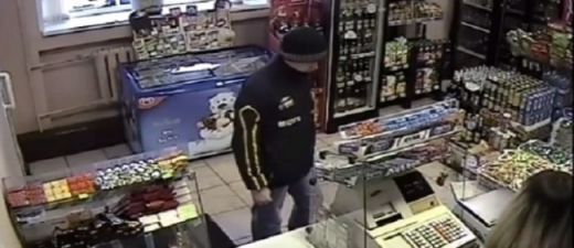 VIDEO: Policija meklē šo vīrieti par zādzības mēģinājumu Ventspilī