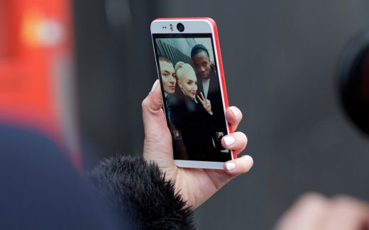 HTC iepazīstina ar pirmo selfiju stilisti pasaulē