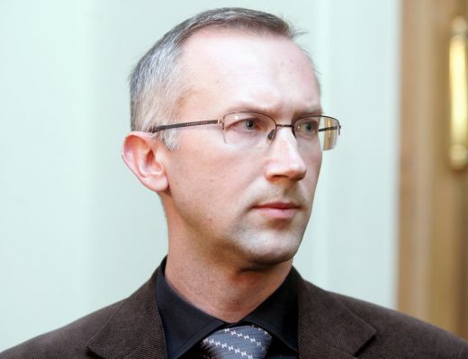 Politisko partiju finanses un dīvainā ažiotāža. Intervija ar Alvi Vilku. I daļa