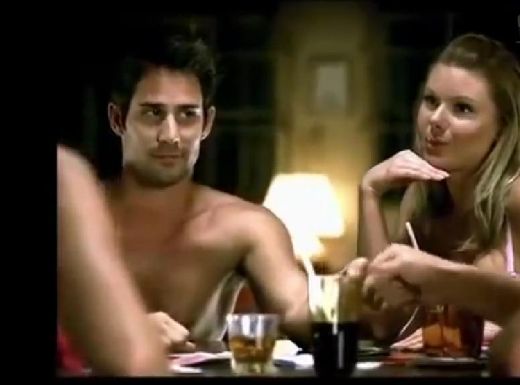 VIDEO: Šo reklāmu aizliedza demonstrēt TV, bet tai ir kāds negaidīts pavērsiens!