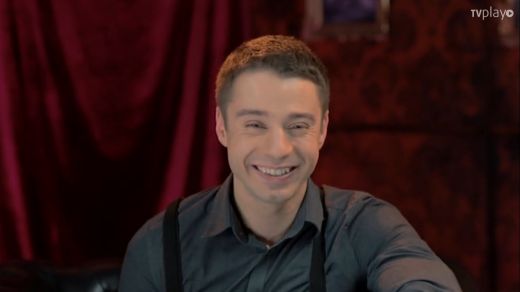 VIDEO: Sokolovs dāmas spējot apmierināt tikai ar pirkstiem. Draudzene viņu pamet! 18+