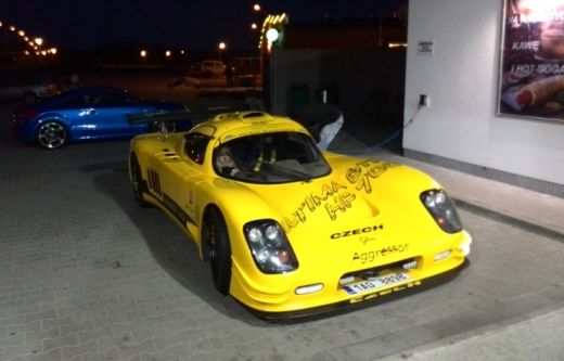 Auto 2015 gaidīto zvaigzni – Ultima GTR – konfiscē ceļu policija Varšavā