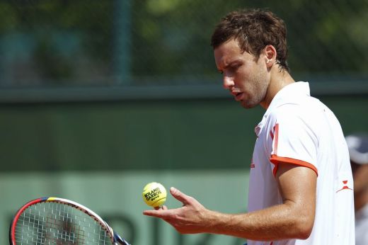 Gulbis atspēlējas, taču piecos setos zaudē „French Open” pirmajā kārtā