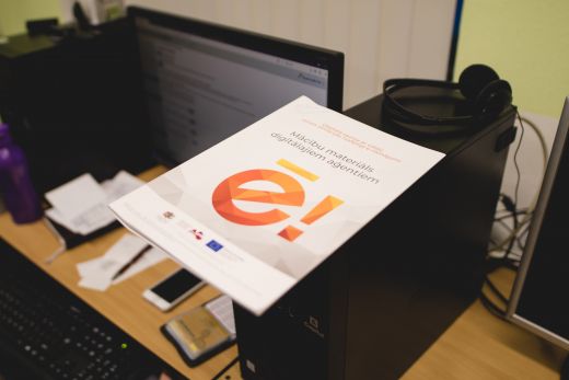 Digitālā aģente: cilvēkiem ir grūti mainīt pieradumus, kas bieži traucē sākt lietot e-pakalpojumus
