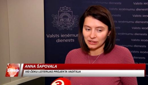 Ļaudis šokā. Pretēji solītajam lielveikalu čekiem loterijā niecīga iespēja laimēt
