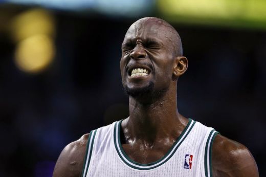 Celtics” savā laukumā uzvar „Heat”