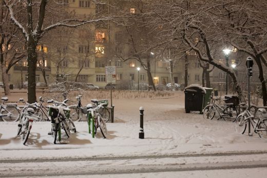 Novembrī pirmais kritiens no jumta sniega tīrīšanas laikā 